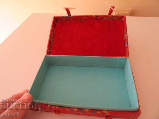 BEAUTIFUL RUSSIAN HANDMADE BOX with price 10.00 BGN | € 5.11 BEAUTIFUL RUSSIAN HANDMADE BOX with price 10.00 BGN | € 5.11