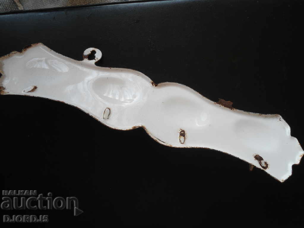 Delivery of Old enamel hanger Delivery of Old enamel hanger