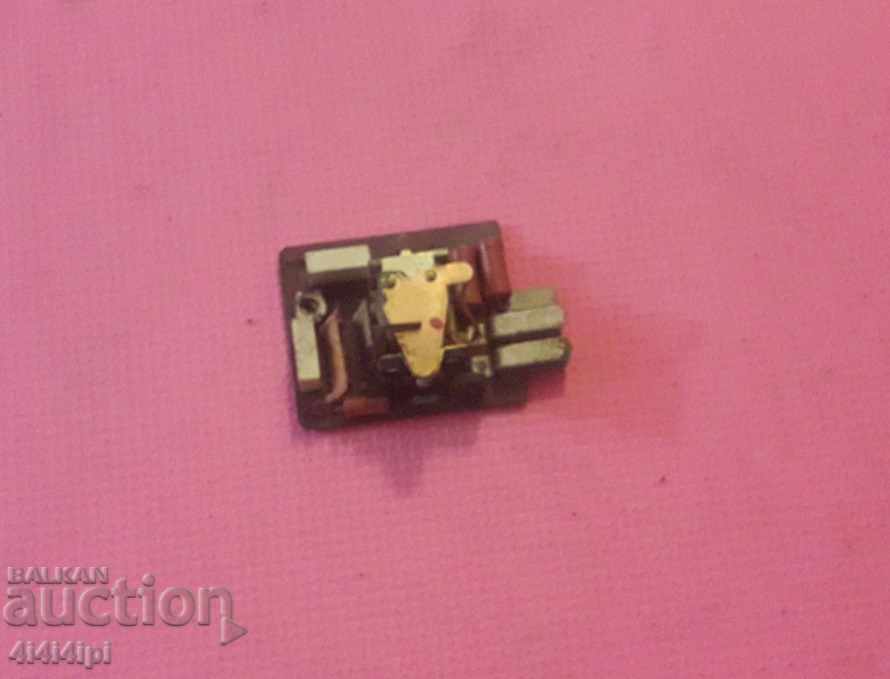 Car relay with price 1.00 BGN | € 0.51 Car relay with price 1.00 BGN | € 0.51