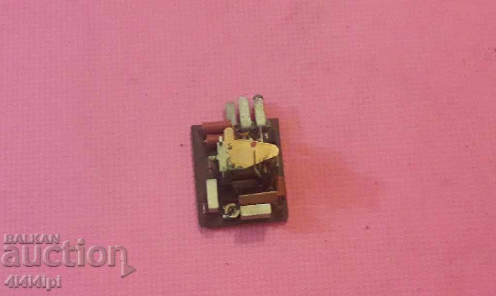 Delivery of Car relay Delivery of Car relay