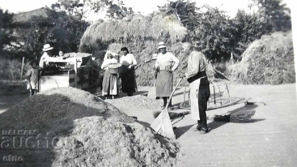 FOTO REALĂ - ventilator, îndepărtând pleava din bob cu preț 15.00 BGN | € 7.67 FOTO REALĂ - ventilator, îndepărtând pleava din bob cu preț 15.00 BGN | € 7.67