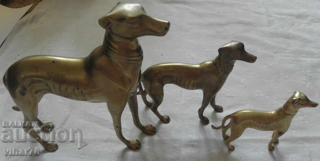 Livrarea SET DE TREI CAINI DE BRONZ Livrarea SET DE TREI CAINI DE BRONZ