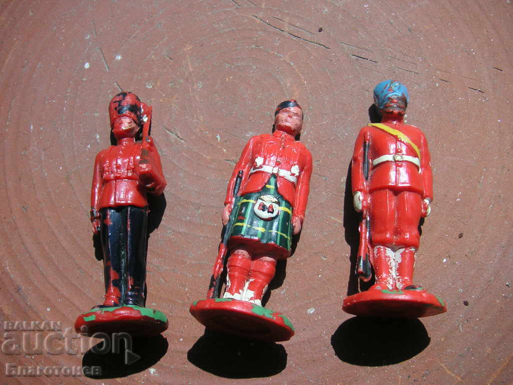 Figures of soldiers - 7 Figures of soldiers - 7