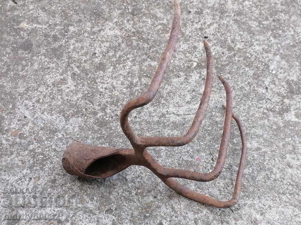 Old villa, wrought iron instrument with price 38.00 BGN | € 19.43