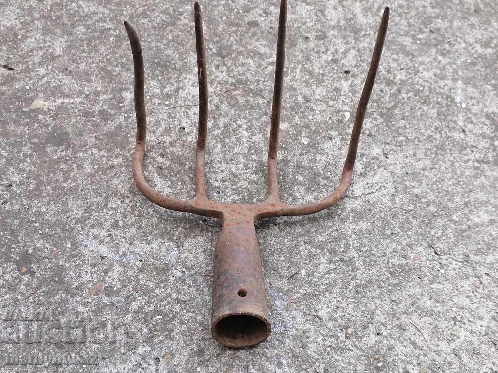 Auction  Old villa, wrought iron instrument