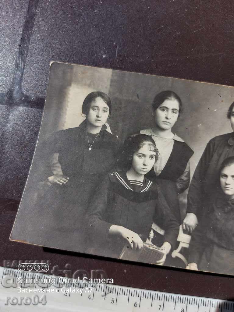 Παράδοση ΣΟΦΙΑ ΓΥΝΑΙΚΕΣ