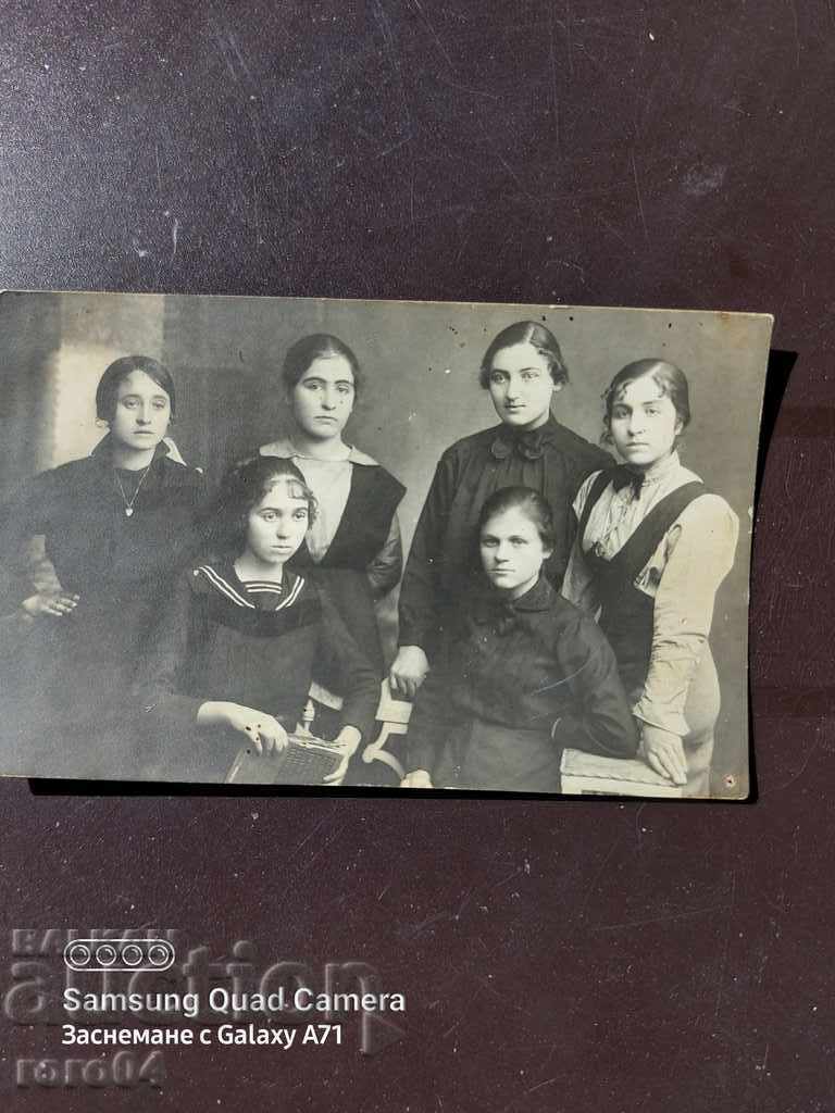 ΣΟΦΙΑ ΓΥΝΑΙΚΕΣ