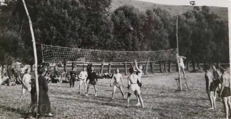 1942 OLD MILITARY PHOTO PHOTO VOLLEYBALL
