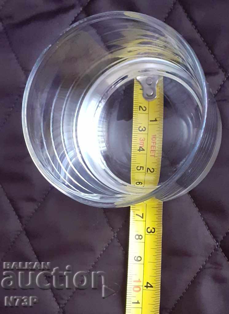 Licitație SUPORT DE LUMÂNARE. VAZĂ. FĂCUT ÎN SUEDIA.