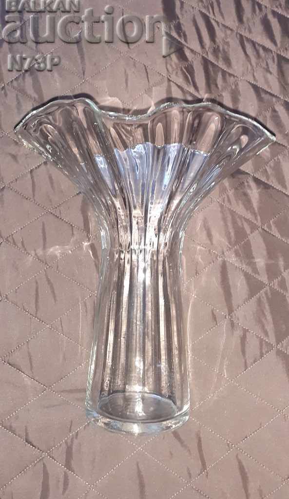 Auction BEAUTIFUL VASE. HANDMADE. Auction BEAUTIFUL VASE. HANDMADE.