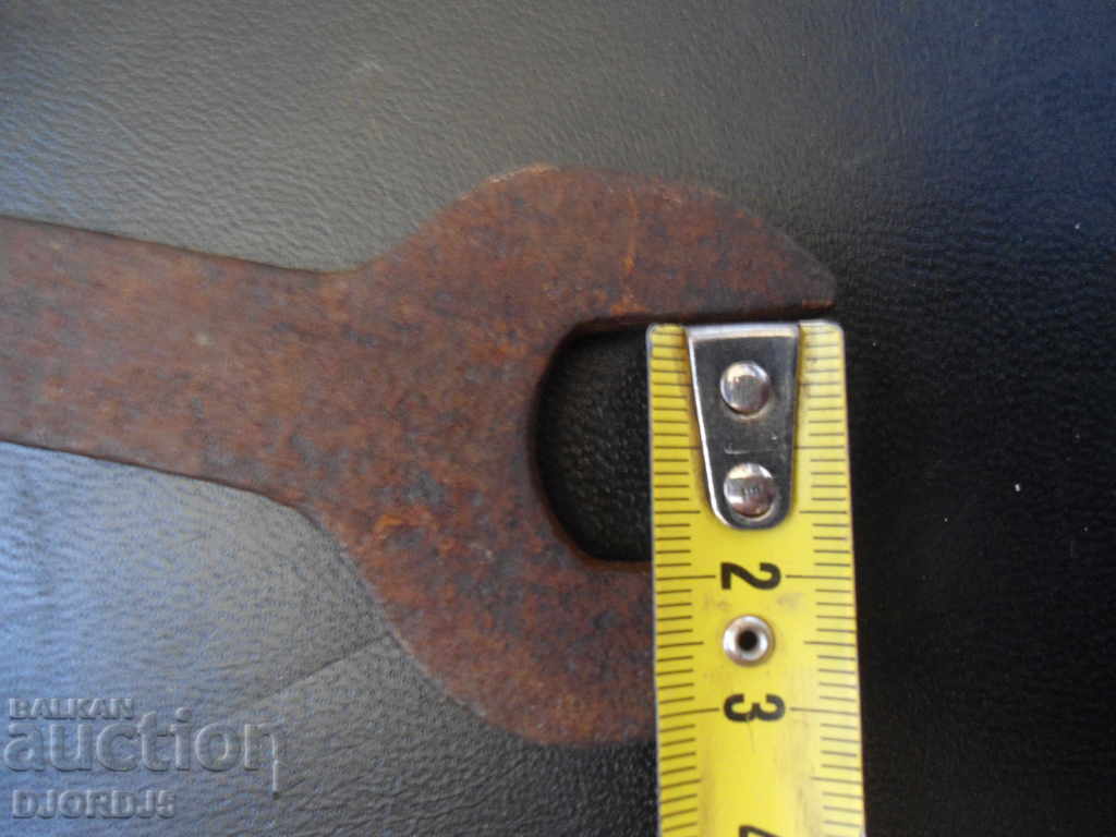 Old key with price 2.00 BGN | € 1.02 Old key with price 2.00 BGN | € 1.02