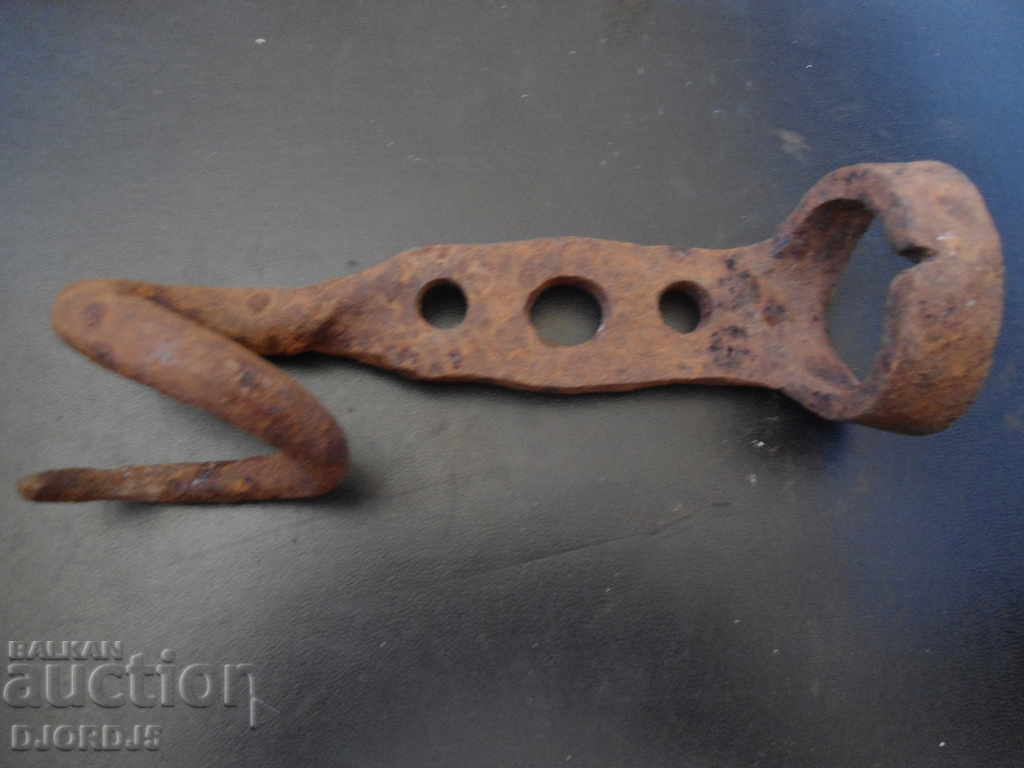 Delivery of Old wrought iron Delivery of Old wrought iron