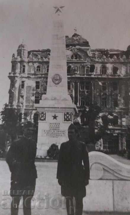 WORLD WAR II MONUMENT RUINS MILITARY PHOTO PHOTO