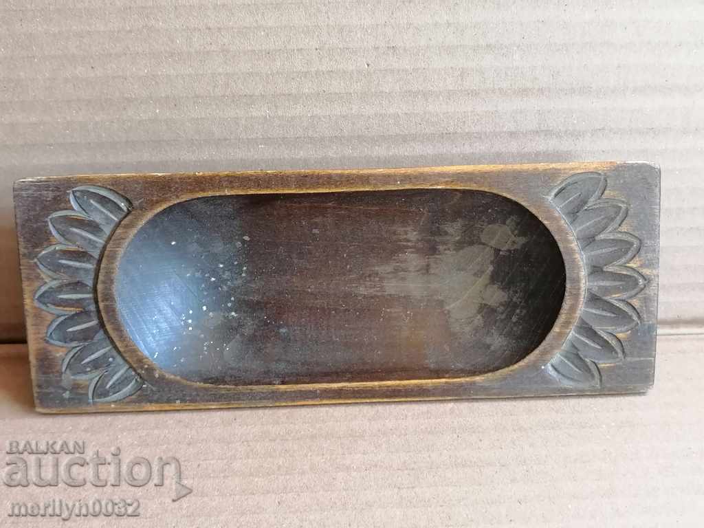 Old wooden trough trough wooden night basin, digging with price 45.00 BGN | € 23.01 Old wooden trough trough wooden night basin, digging with price 45.00 BGN | € 23.01