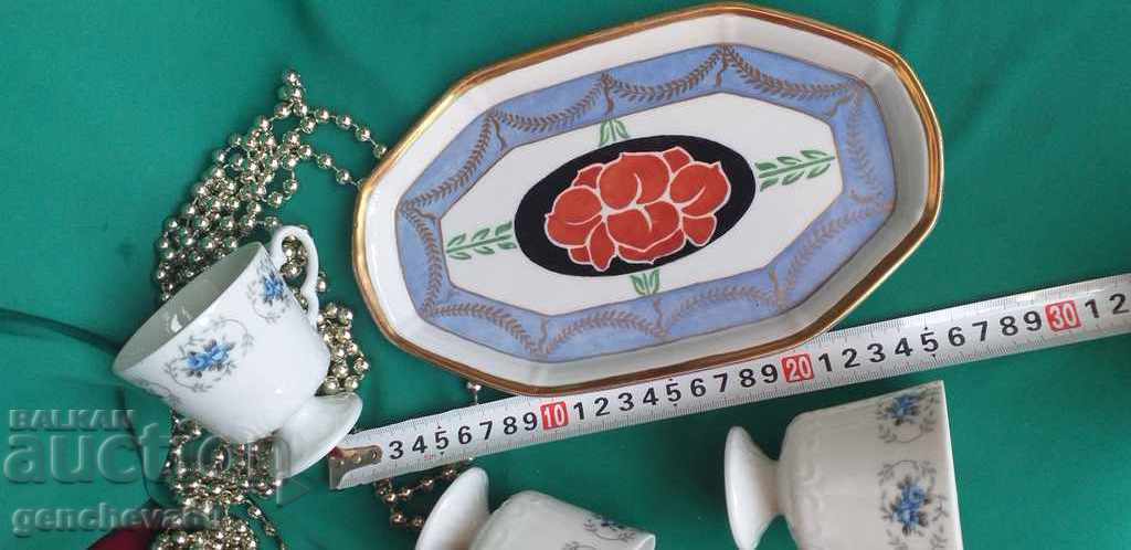 Beautiful coffee cups with stool, porcelain tray - 6 Beautiful coffee cups with stool, porcelain tray - 6