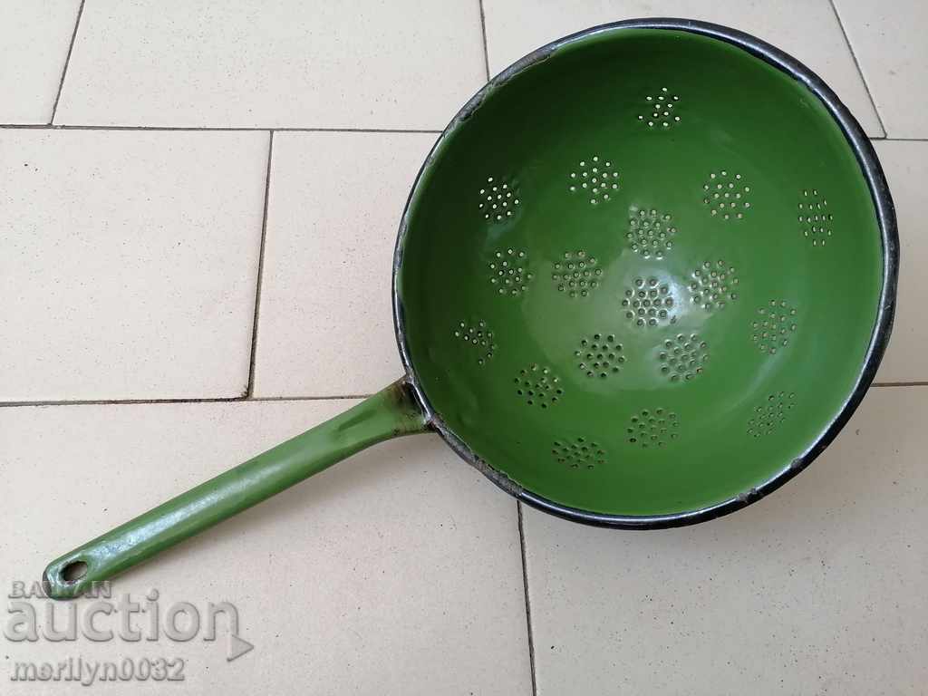Old enamelled colander, enamelled vessel, Bulgaria with price 39.50 BGN | € 20.20 Old enamelled colander, enamelled vessel, Bulgaria with price 39.50 BGN | € 20.20