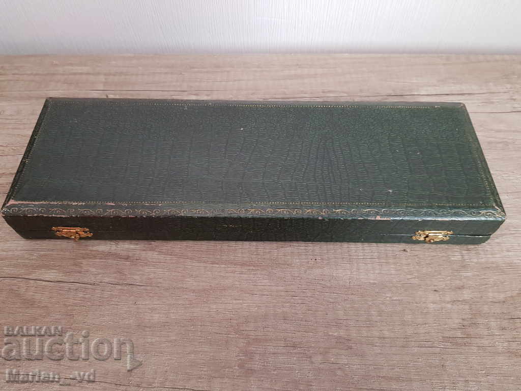 Παλιά γαλλικά σκεύη για σερβίρισμα σαλάτας σε κουτί με τιμή 70.00 BGN | € 35.79