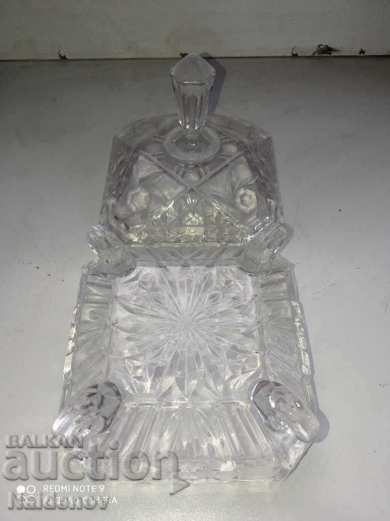 Delivery of Beautiful old crystal bowl for Fruktiera candies Delivery of Beautiful old crystal bowl for Fruktiera candies