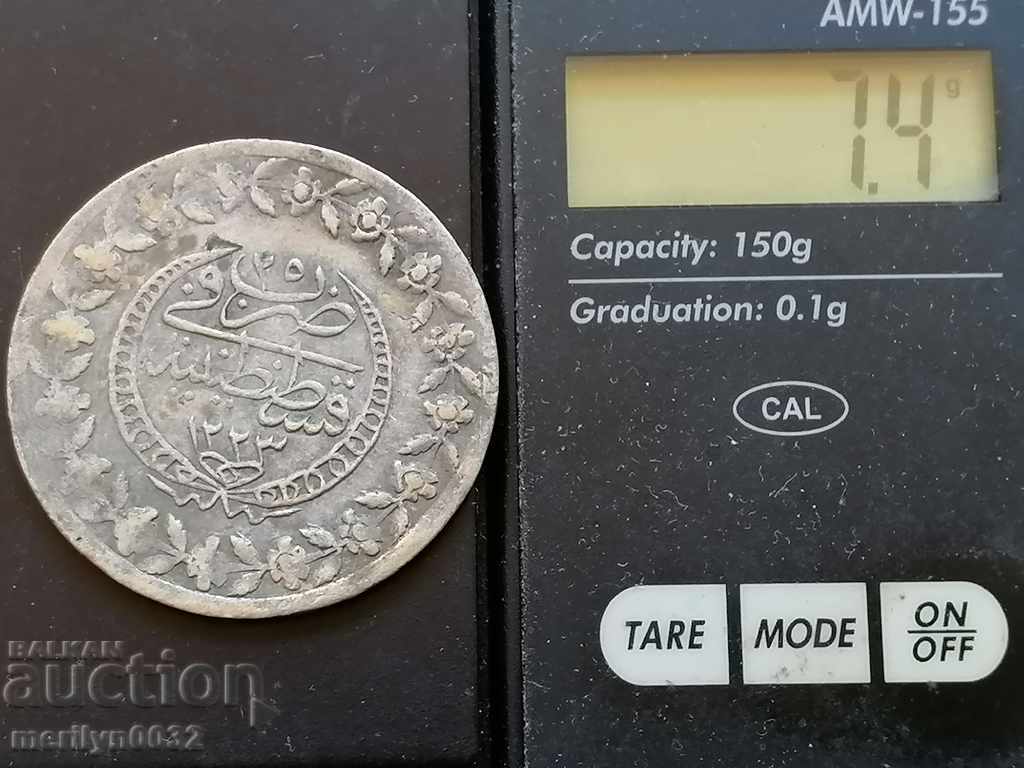 Auction Ottoman coin 7.4 grams of silver 465/1000 Mahmud 2nd Auction Ottoman coin 7.4 grams of silver 465/1000 Mahmud 2nd