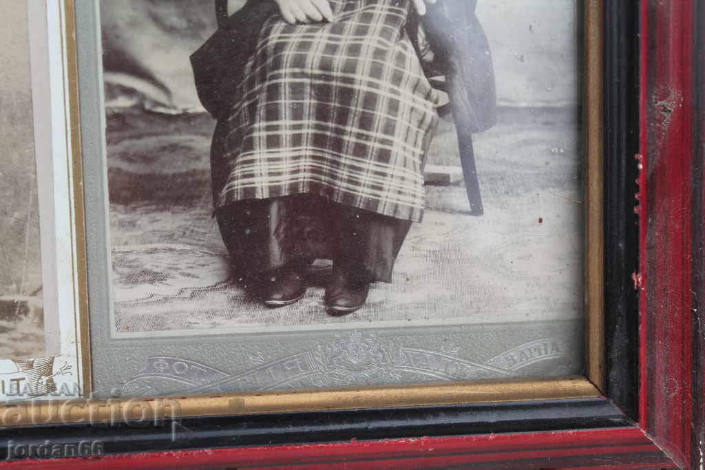 Доставка на Стара снимка с рамка Доставка на Стара снимка с рамка