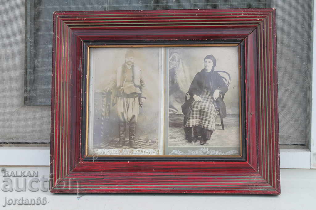 Стара снимка с рамка Стара снимка с рамка