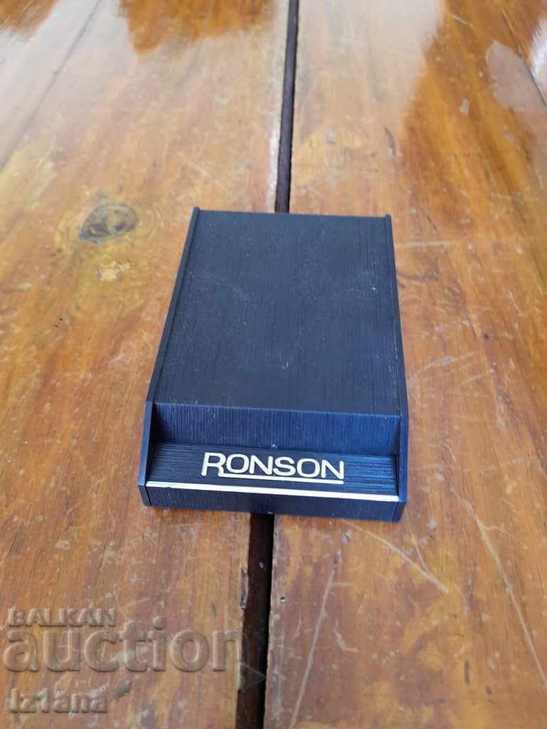 Old Ronson lighter box Old Ronson lighter box
