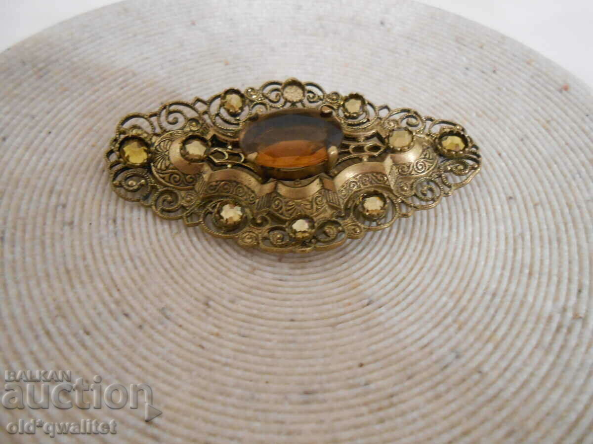 ORIGINAL old BROOCH, natural central stone with price 197.00 BGN | € 100.72 ORIGINAL old BROOCH, natural central stone with price 197.00 BGN | € 100.72