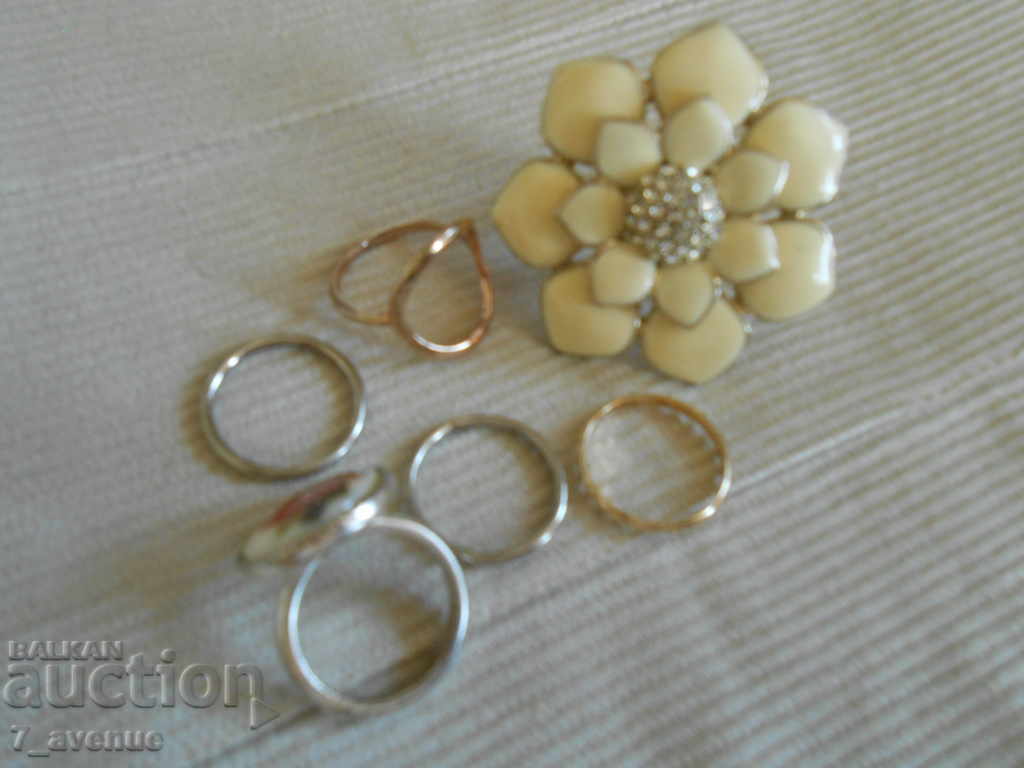 LOT Rings - interesting, see for yourself with price 22.00 BGN | € 11.25