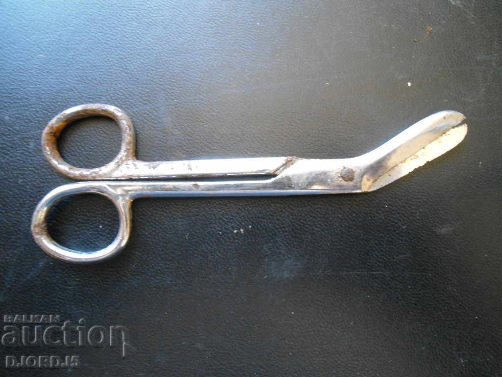 Delivery of Old scissors, CHROM GERMANY Delivery of Old scissors, CHROM GERMANY