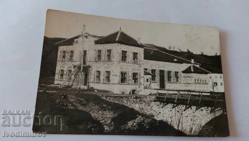Снимка Новострояща се сграда на училище