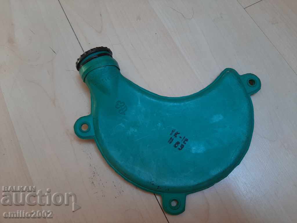 Στρατιωτικό καουτσούκ μπουκάλι πιο μαλακό με τιμή 5.00 BGN | € 2.56 Στρατιωτικό καουτσούκ μπουκάλι πιο μαλακό με τιμή 5.00 BGN | € 2.56