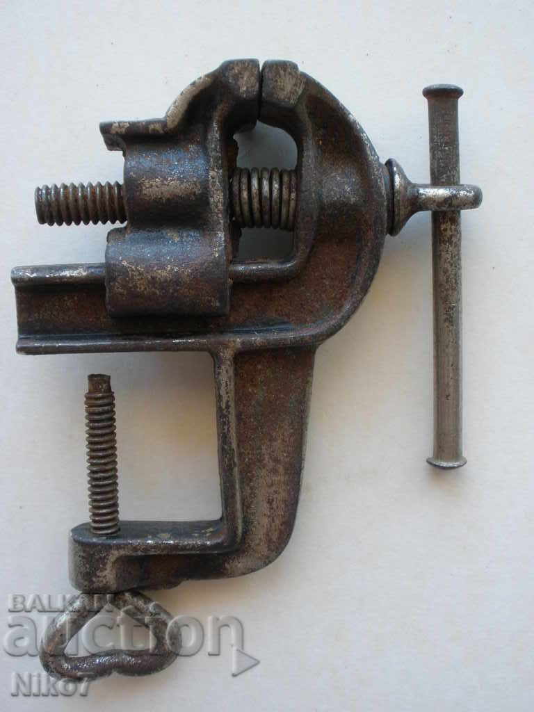 Old, small vise - West Germany with price 29.99 BGN | € 15.33 Old, small vise - West Germany with price 29.99 BGN | € 15.33