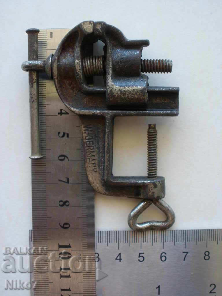 Old, small vise - West Germany - 5 Old, small vise - West Germany - 5