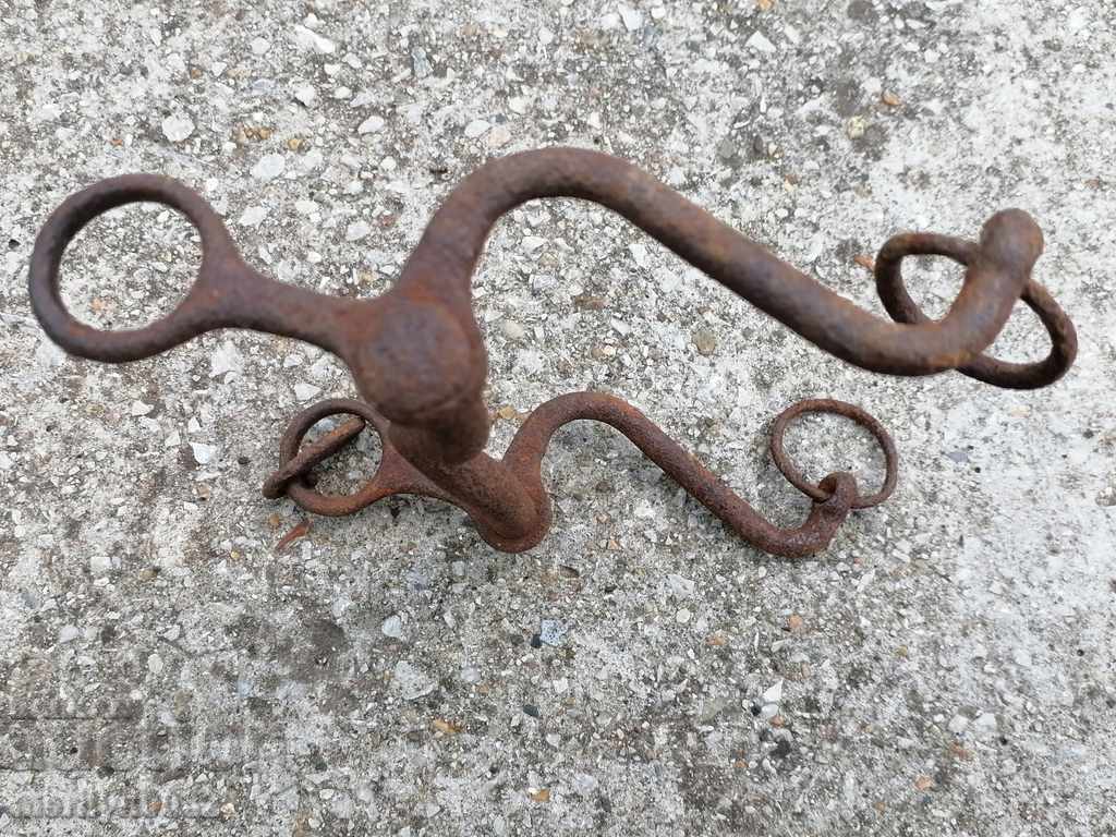 Antique reins, wrought iron reins with price 40.00 BGN | € 20.45 Antique reins, wrought iron reins with price 40.00 BGN | € 20.45