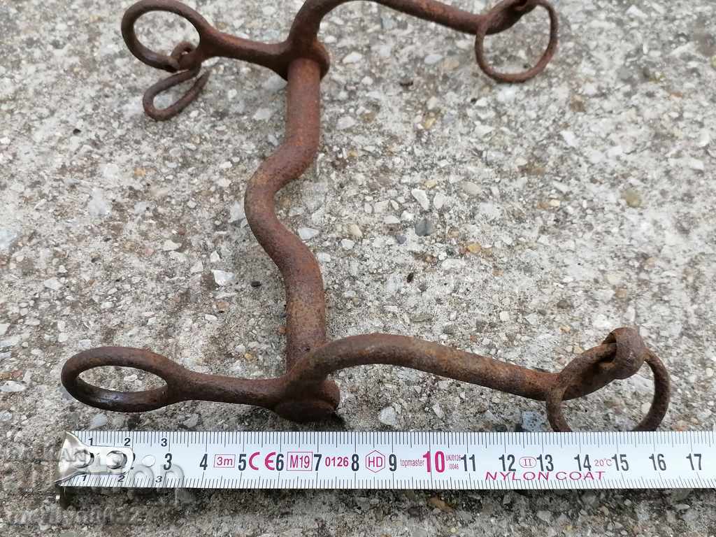 Delivery of Antique reins, wrought iron reins Delivery of Antique reins, wrought iron reins