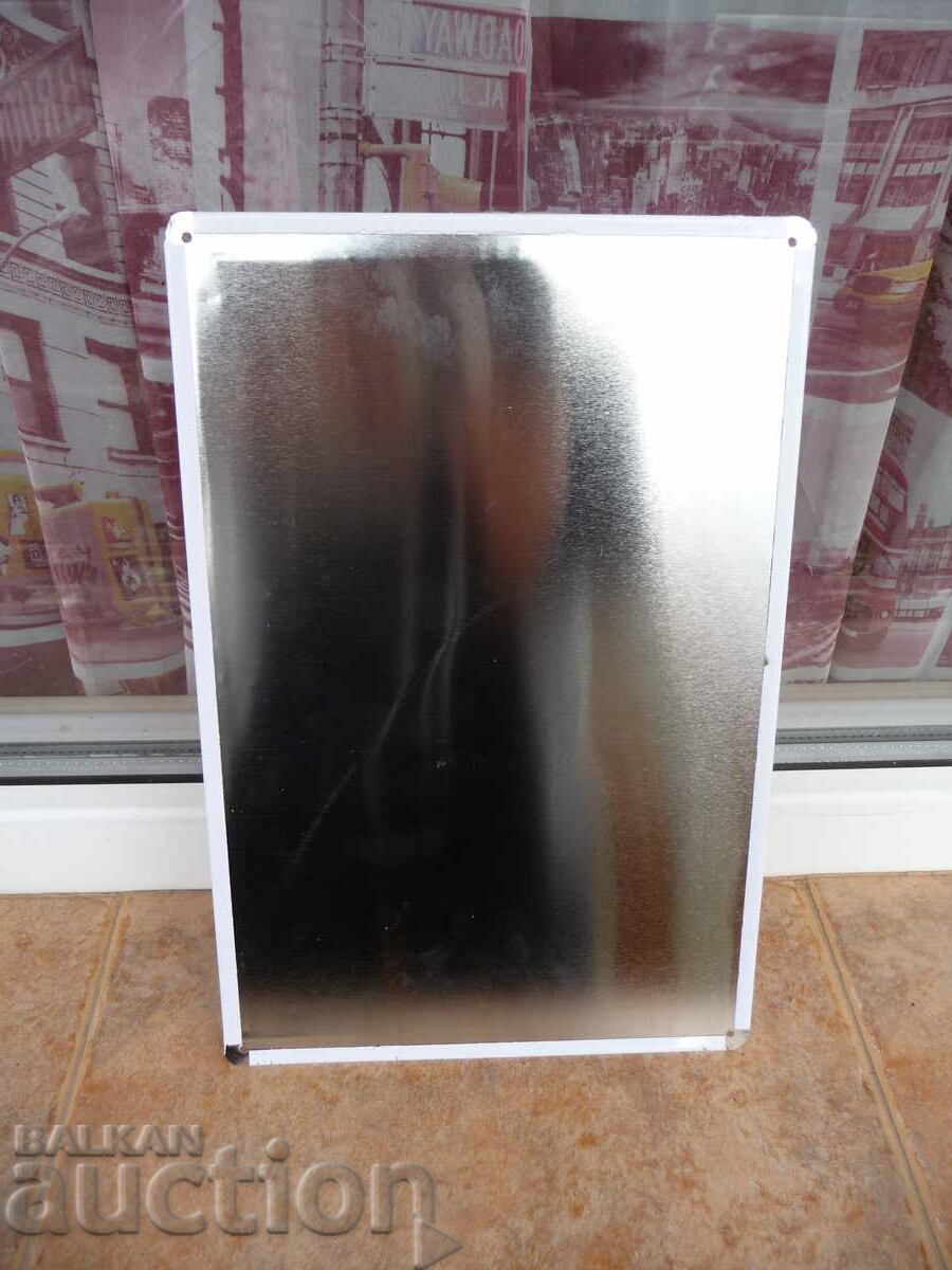 Delivery of Metal plate food cake cake raspberry blueberry delicious cupcake Delivery of Metal plate food cake cake raspberry blueberry delicious cupcake