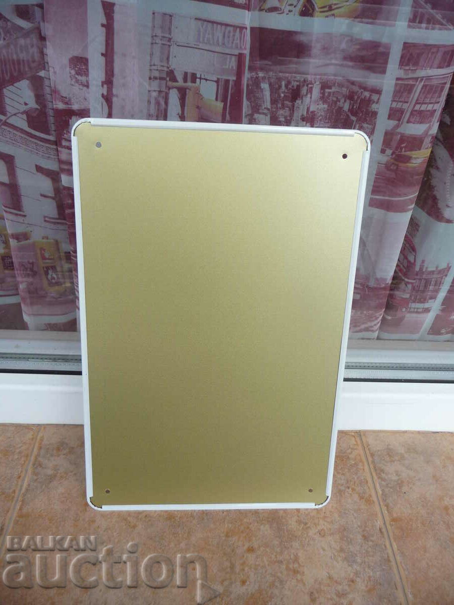 Παράδοση Μεταλλικό πιάτο τροφίμων muffin cupcake κεράσι πούρα ζάχαρης Παράδοση Μεταλλικό πιάτο τροφίμων muffin cupcake κεράσι πούρα ζάχαρης