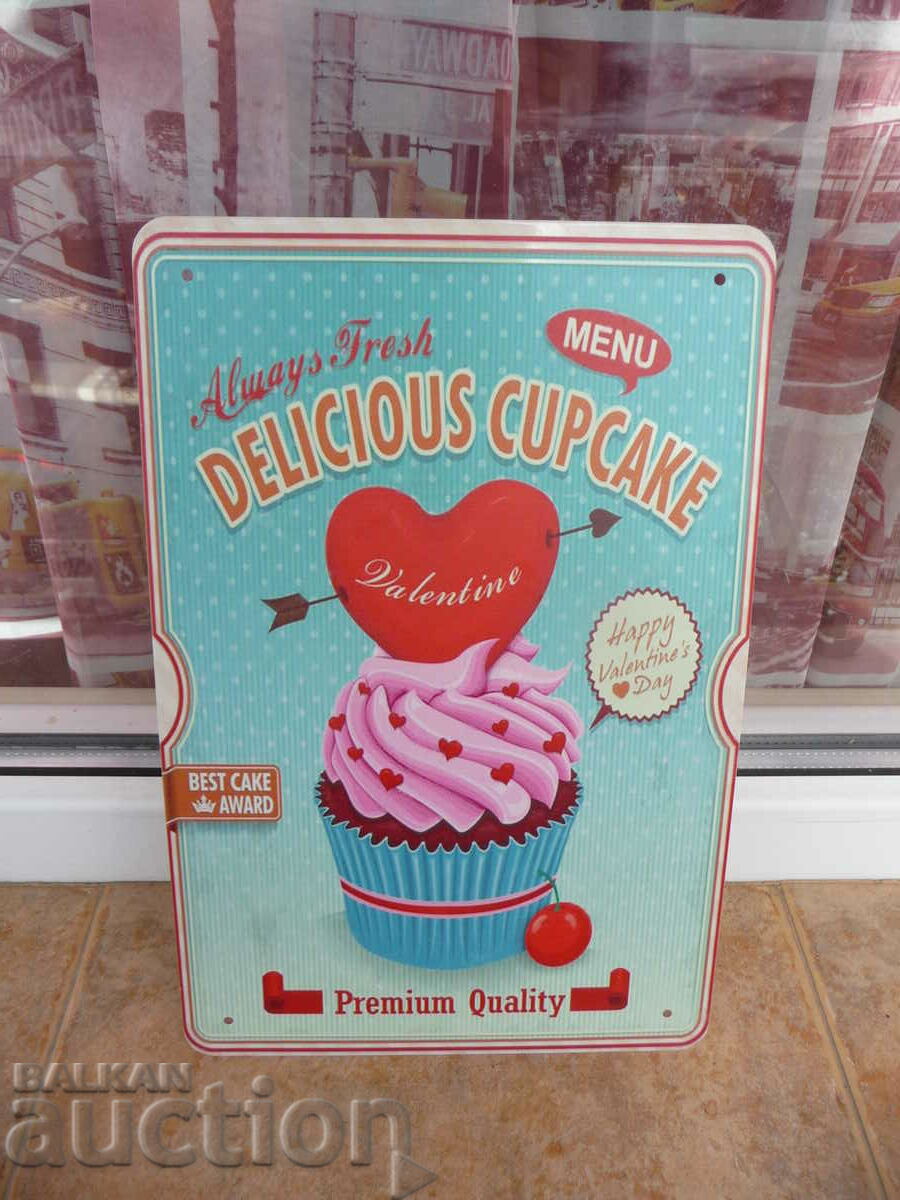 Metal plate food muffins cupcakes for the beloved the beloved with price 18.00 BGN | € 9.20 Metal plate food muffins cupcakes for the beloved the beloved with price 18.00 BGN | € 9.20