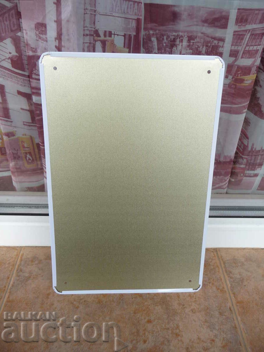 Delivery of Metal plate food chocolate chocolate cupcake pink cream Delivery of Metal plate food chocolate chocolate cupcake pink cream