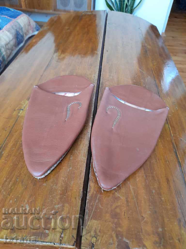 Old women's leather slippers, slippers with price 25.00 BGN | € 12.78 Old women's leather slippers, slippers with price 25.00 BGN | € 12.78