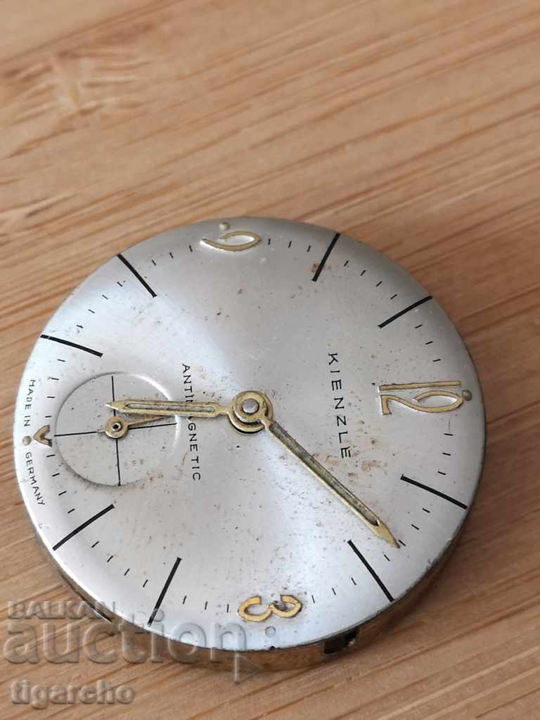 Машинка за часовник Kienzle с цена 28.00 лв. | € 14.32 Машинка за часовник Kienzle с цена 28.00 лв. | € 14.32