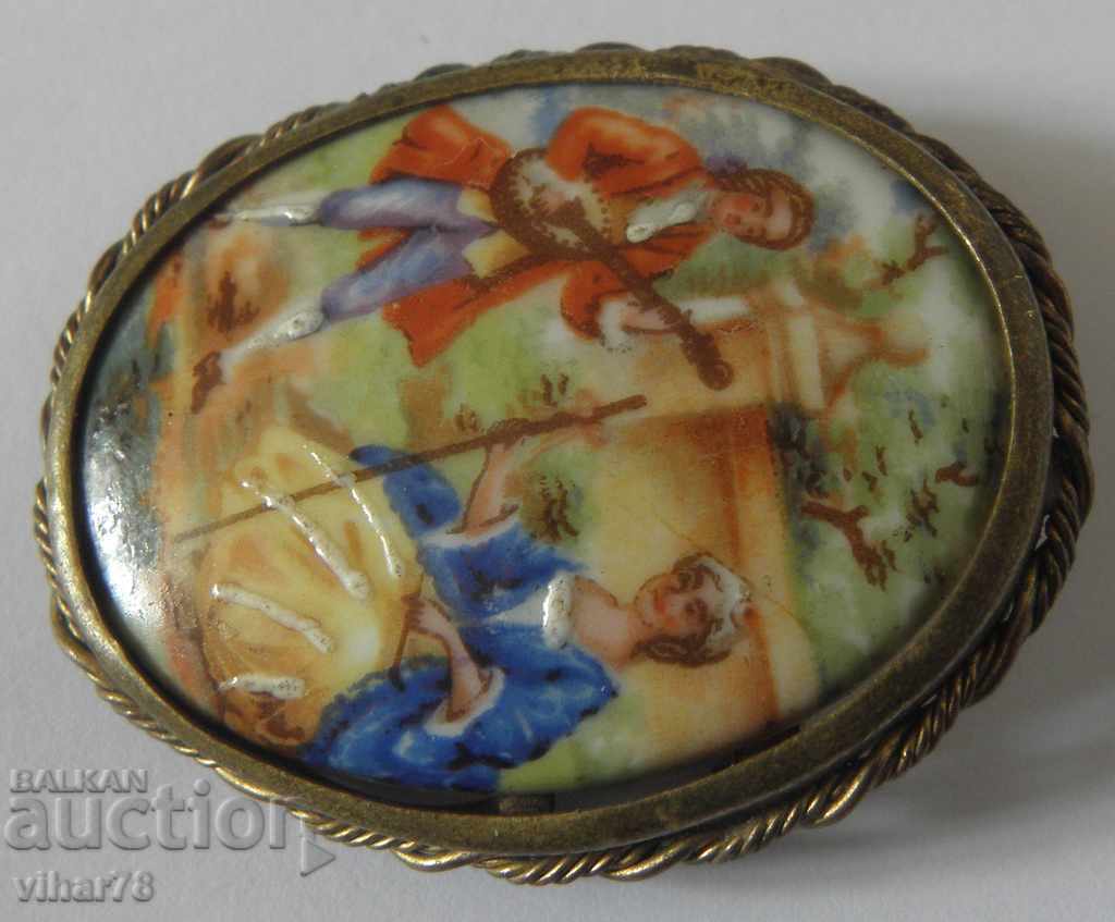 Old brooch with price 159.99 BGN | € 81.80