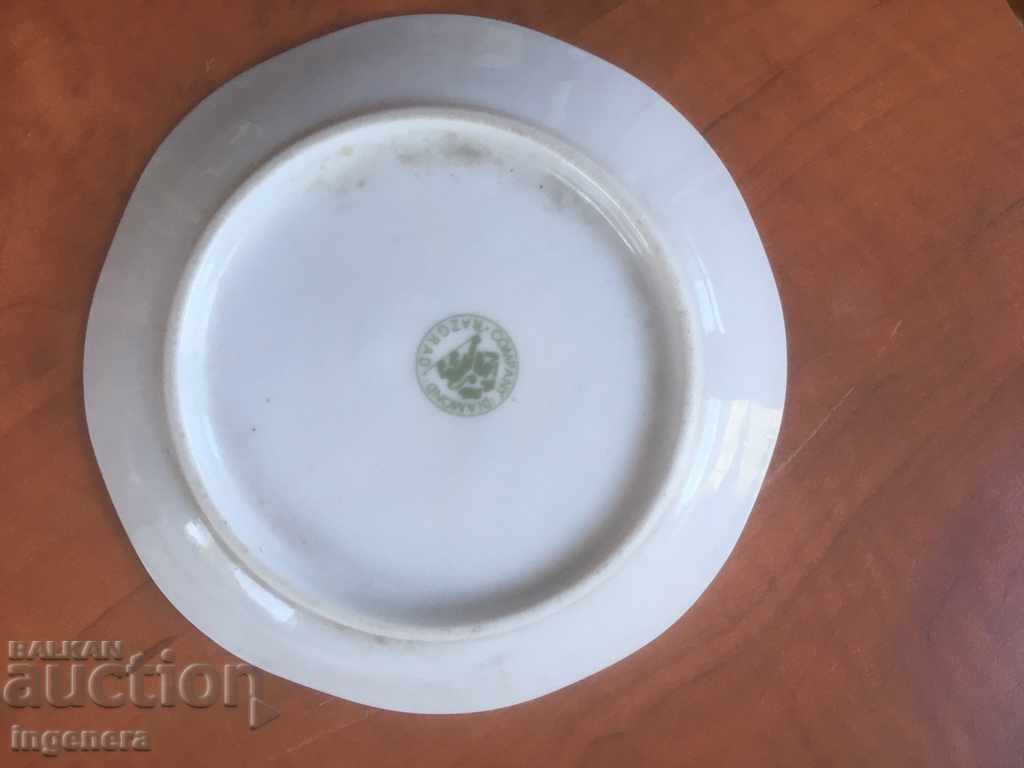 Auction PORCELAIN PLATE PLATE OCTAGONAL RELIEF BULGARIA Auction PORCELAIN PLATE PLATE OCTAGONAL RELIEF BULGARIA