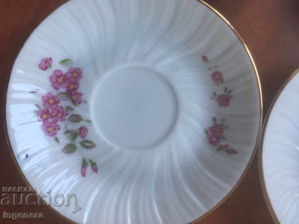 Auction PORCELAIN PLATE PLATE BULGARIA RELIEF-4 PCS Auction PORCELAIN PLATE PLATE BULGARIA RELIEF-4 PCS