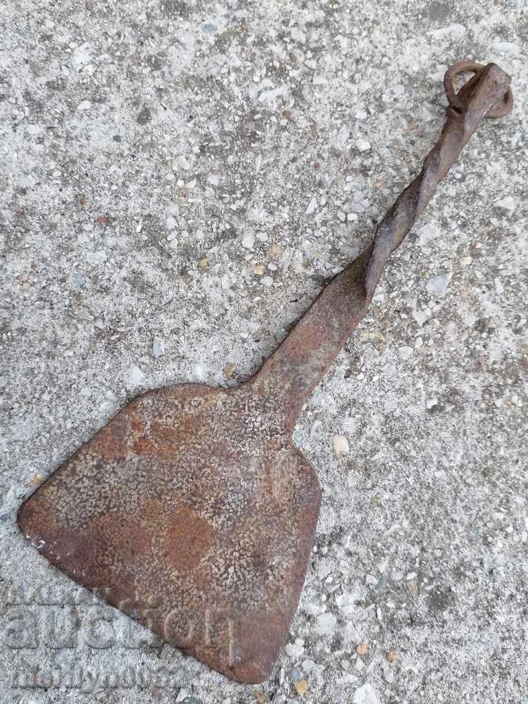 Old forged scabbard, gingerbread, gingerbread, bruises with price 32.00 BGN | € 16.36 Old forged scabbard, gingerbread, gingerbread, bruises with price 32.00 BGN | € 16.36