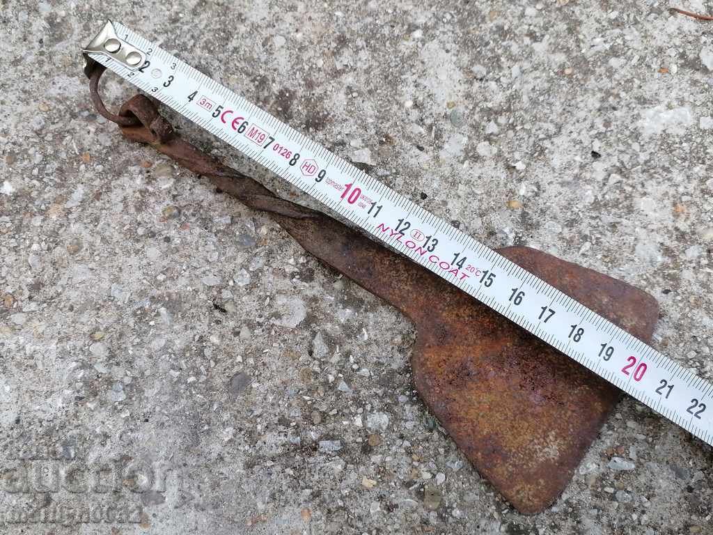 Delivery of Old forged scabbard, gingerbread, gingerbread, bruises Delivery of Old forged scabbard, gingerbread, gingerbread, bruises