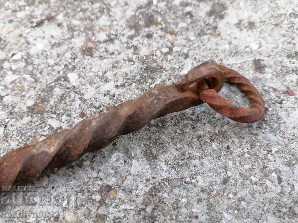 Delivery of Old forged scabbard, gingerbread, gingerbread, bruises Delivery of Old forged scabbard, gingerbread, gingerbread, bruises