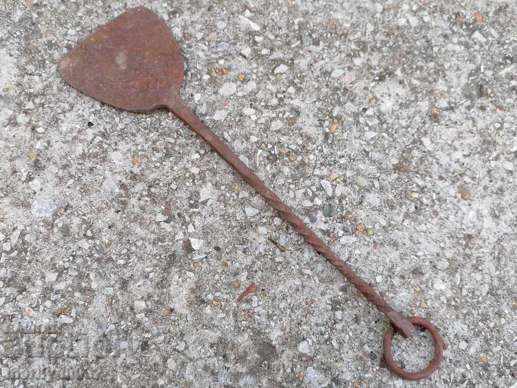 Auction Old forged scabbard, gingerbread, gingerbread, bruises Auction Old forged scabbard, gingerbread, gingerbread, bruises