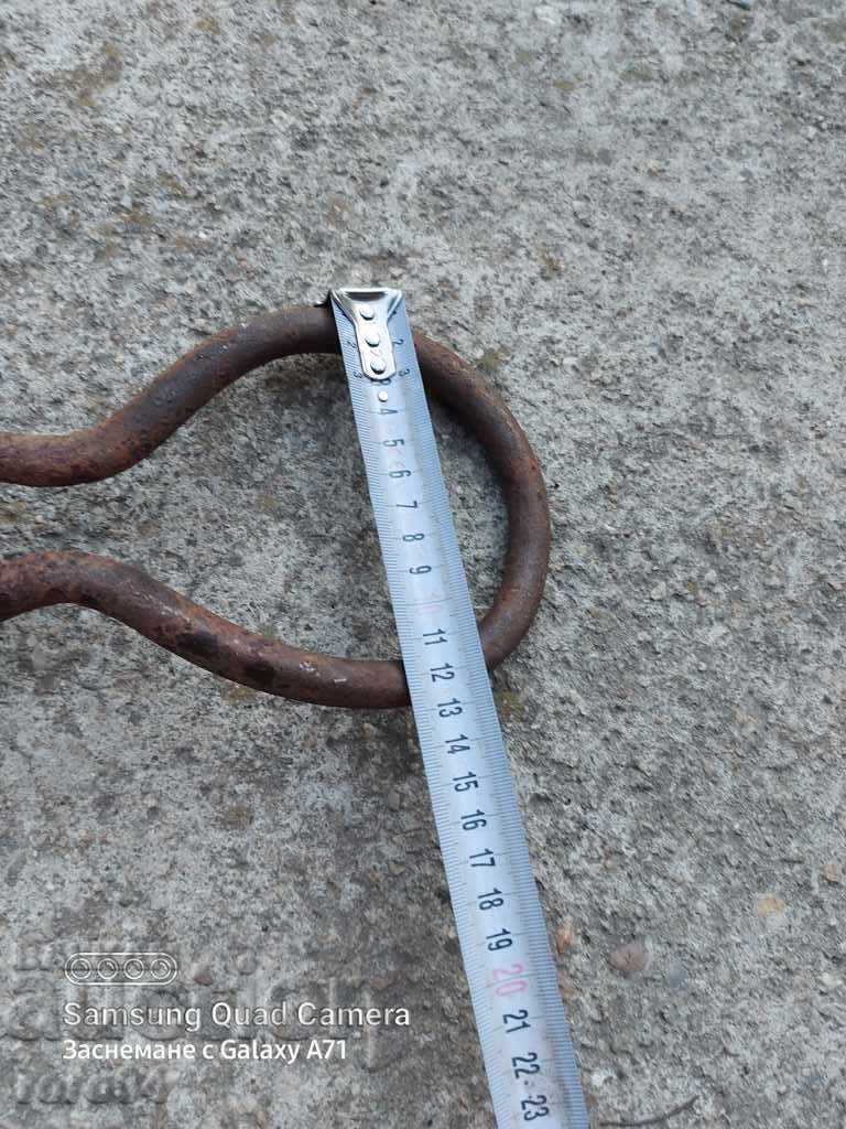 PANĂ FORJATĂ PENTRU CORPURI DE DESEN - 5 PANĂ FORJATĂ PENTRU CORPURI DE DESEN - 5