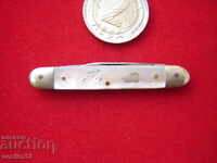 COLLECTIBLE POCKET KNIFE